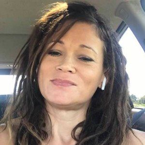 Meet your Posher, Ada